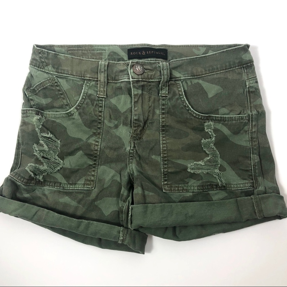 Rock & Republic Camo Shorts women’s size 8